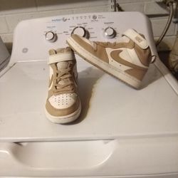 Nike Court Borough Mid 2