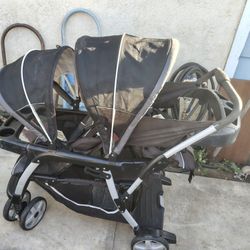 Double Stroller Graco..