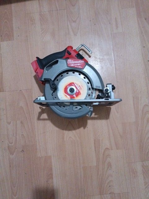 Milwaukee Skill Saw Fuel