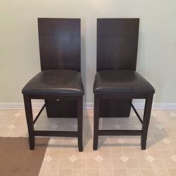 3 Pc Solid Wood And Leather Counter Height Chairs And Bench