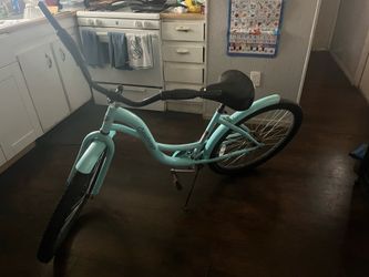 Kent Bicycles Seachange Beach Cruiser bike used but still in good condition send me offers trying sell fast  retail 160