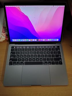 2016 MacBook Pro 13' 2.9GHz 256GB SSD 8GB RAM Touch Bar