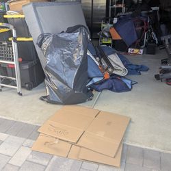 Junk - 🚛 💪 🛋️ 🪑