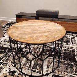 Like New Coffee Table