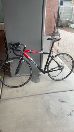 Giant OCR1 Road Bike Frame with Wheels