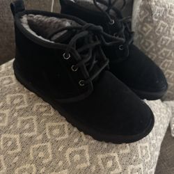 Like New!!! UGG Neumel Chukka Boots Men’s 