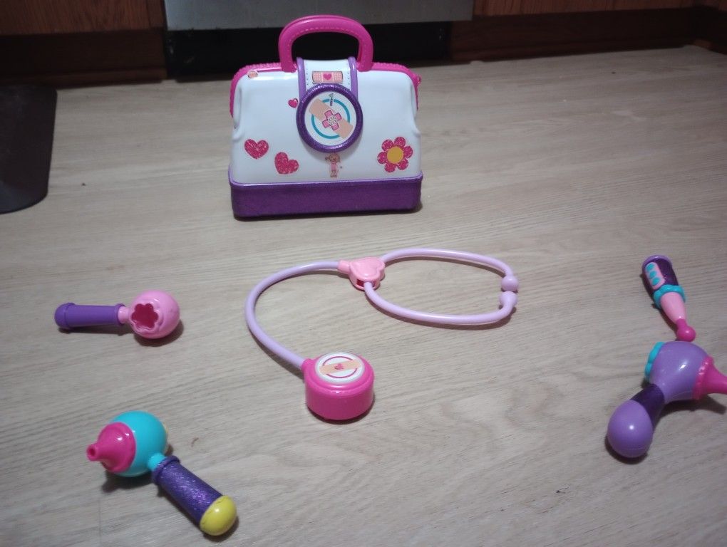 Doc McStuffins Doctor Kit