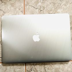 MacBook Pro 15 Inch