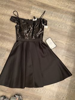 New Juniors Dress