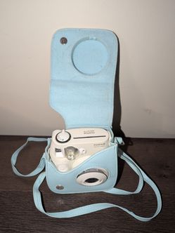white Fujifilm Instax Mini 7S Instant Camera