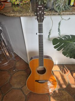 Yamaha FS TA guitar