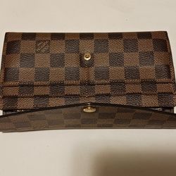 Louie Vuitton Wallet