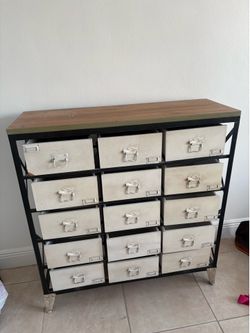 Industrial storage dresser