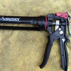 Caulking  Gun  Husky 