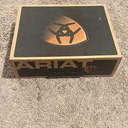 Ariat W/studs Cavenders Boots 6