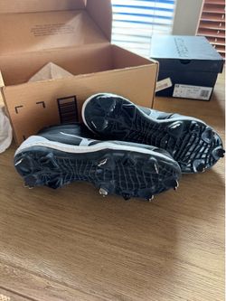 Mizuno Softball cleats