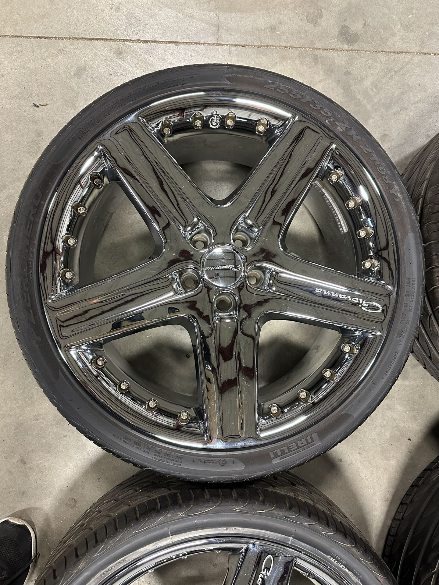 21” Chrome Wheels With Tires for Sale in Camarillo, CA OfferUp