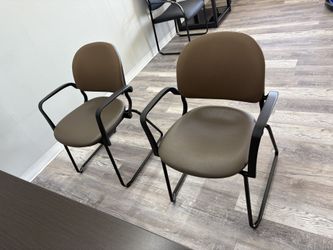 Light Brown Guest/Reception Chairs (4ct)