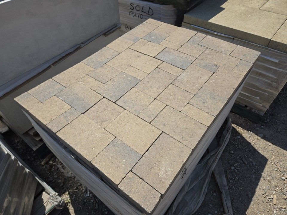 **PAVERS POOL AND LANDSCAPE MATERIALS FOR SALE