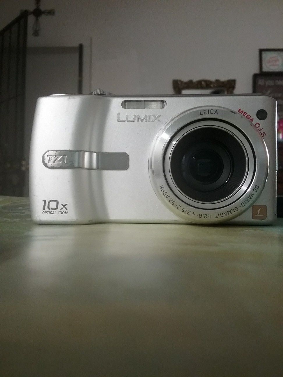 Panasonic Lumix DMC TZ1