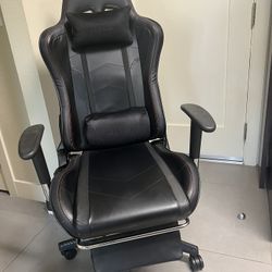 GTR Gaming chair with inbuilt speaker