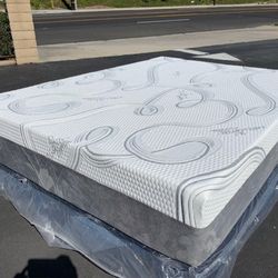 Queen Organic Hybrid Cool Gel Memory Foam Mattress! 