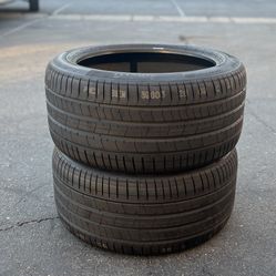 285/40/19 Tesla Model S Plaid Rear Tires Brand New 2023 Set Of 2