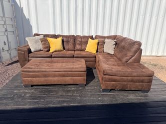 Sectional couch