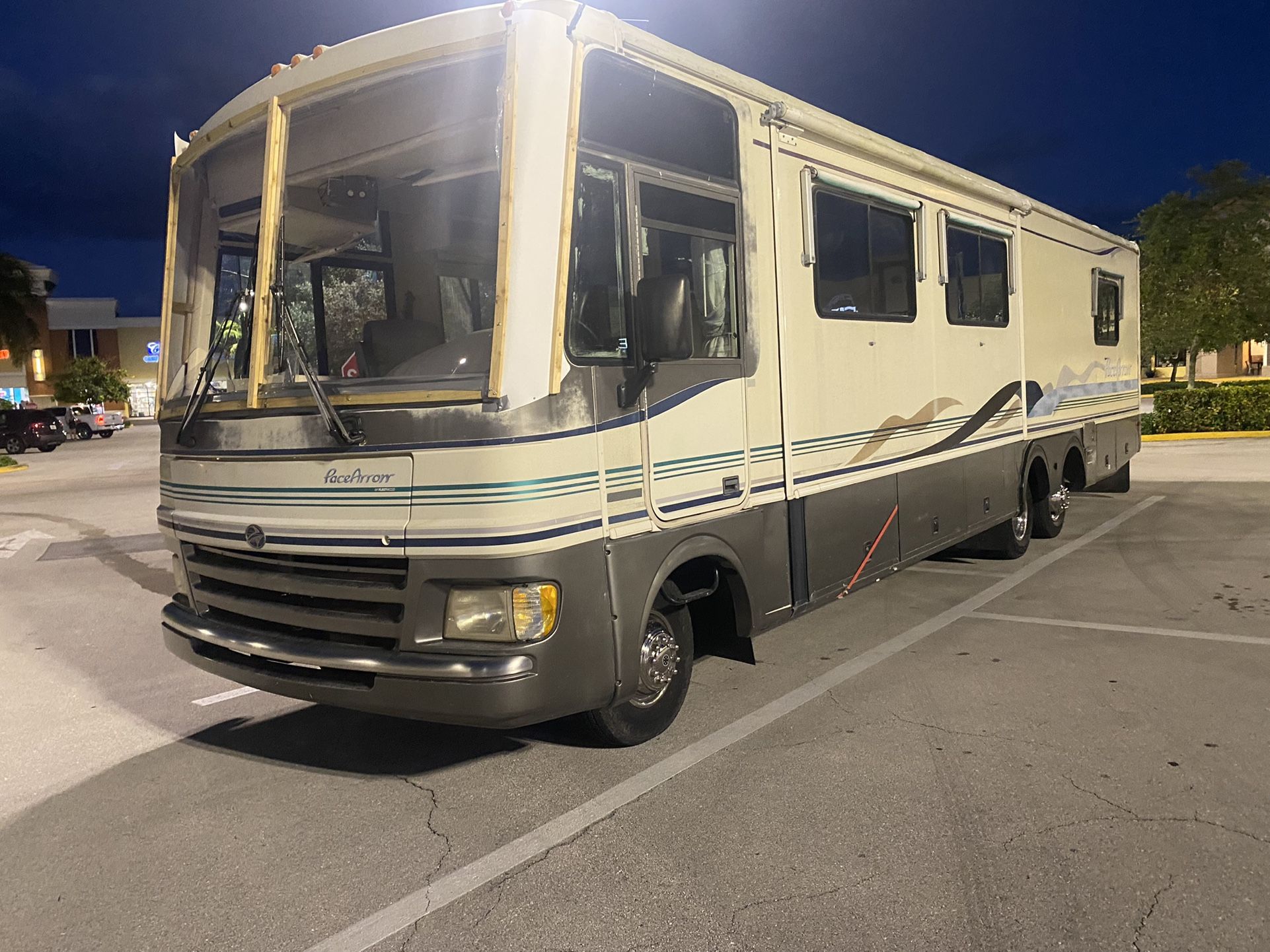 Fleet Wood Pace Arrow 34k 40 Foot Motorhome Rv for Sale in Boca Raton ...