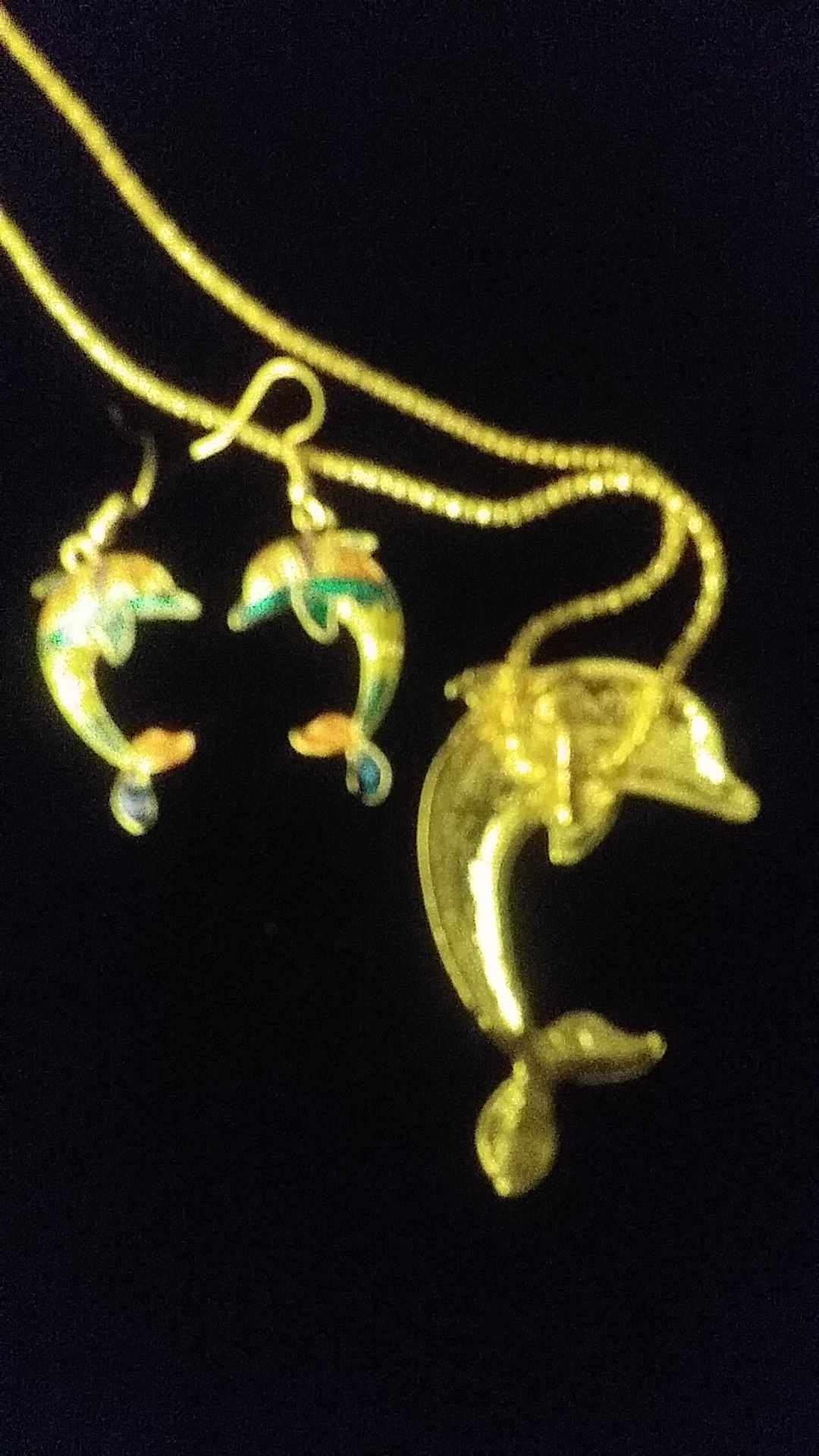 Necklace earings set dolphins, 24$