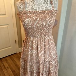 Women’s Tie Dress! (Size XL)
