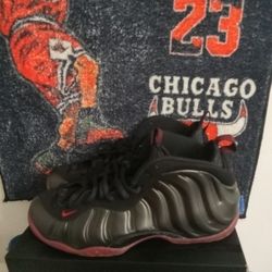 Nike Foamposite Men Size 13 