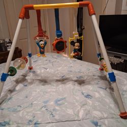 Mickey Mouse vtg play center, portable, good condition
