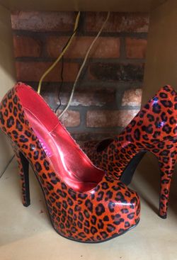 Bordello heels