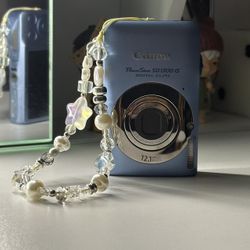 Canon Blue and Silver Cameras-and-accessories(160)14