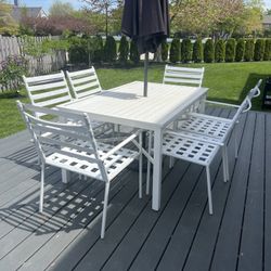Patio Table & Chairs 