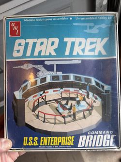 STAR TREK BRIDGE MODEL sealed in box