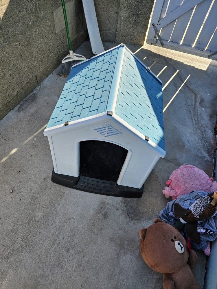 Small Dog House