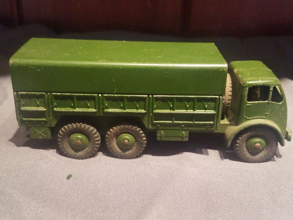 Dinky Toys Military Army 10 Ton Truck #622 Diecast metal toy Vintage