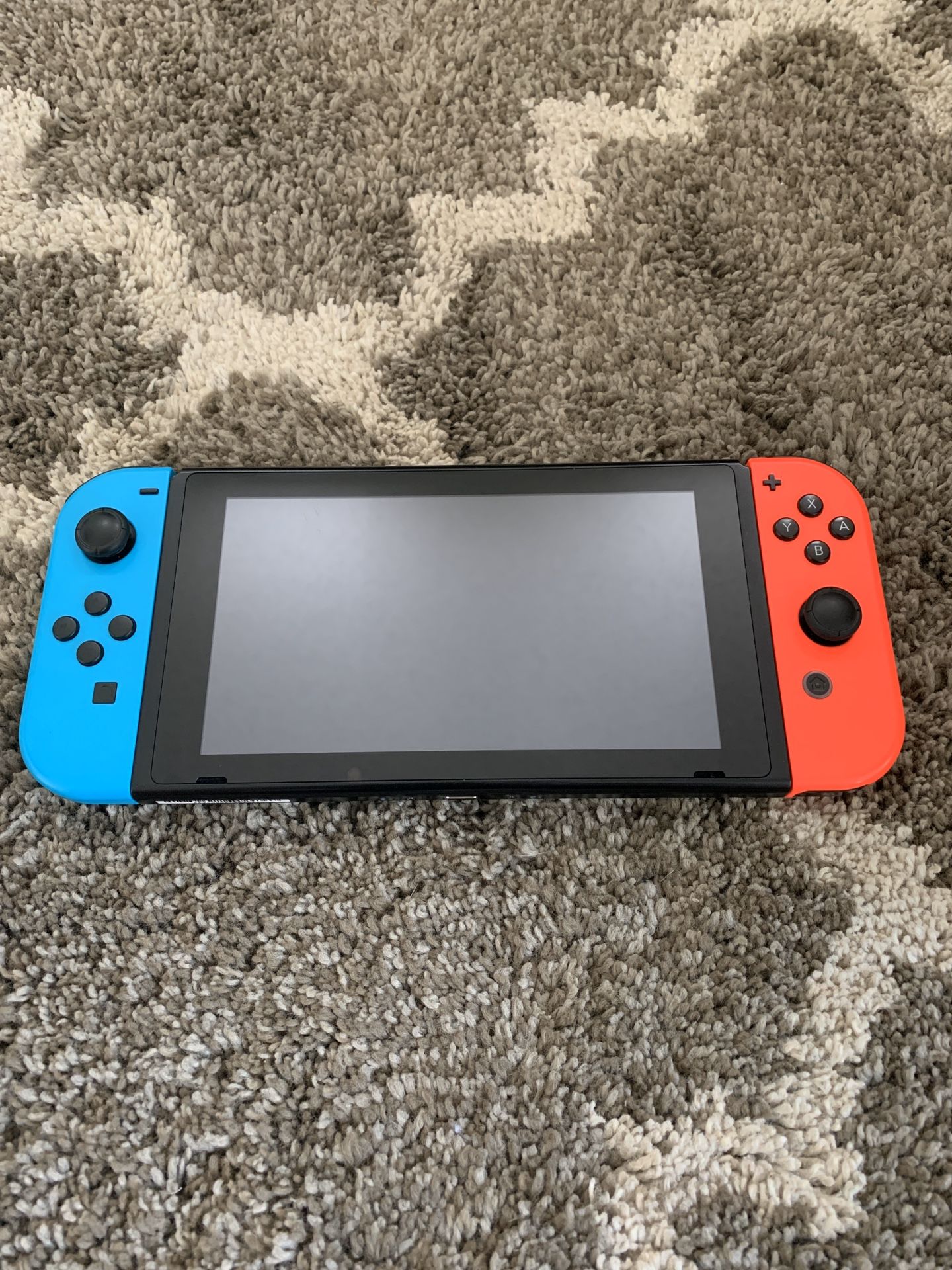Used Nintendo Switch - 32GB. Read Bio!
