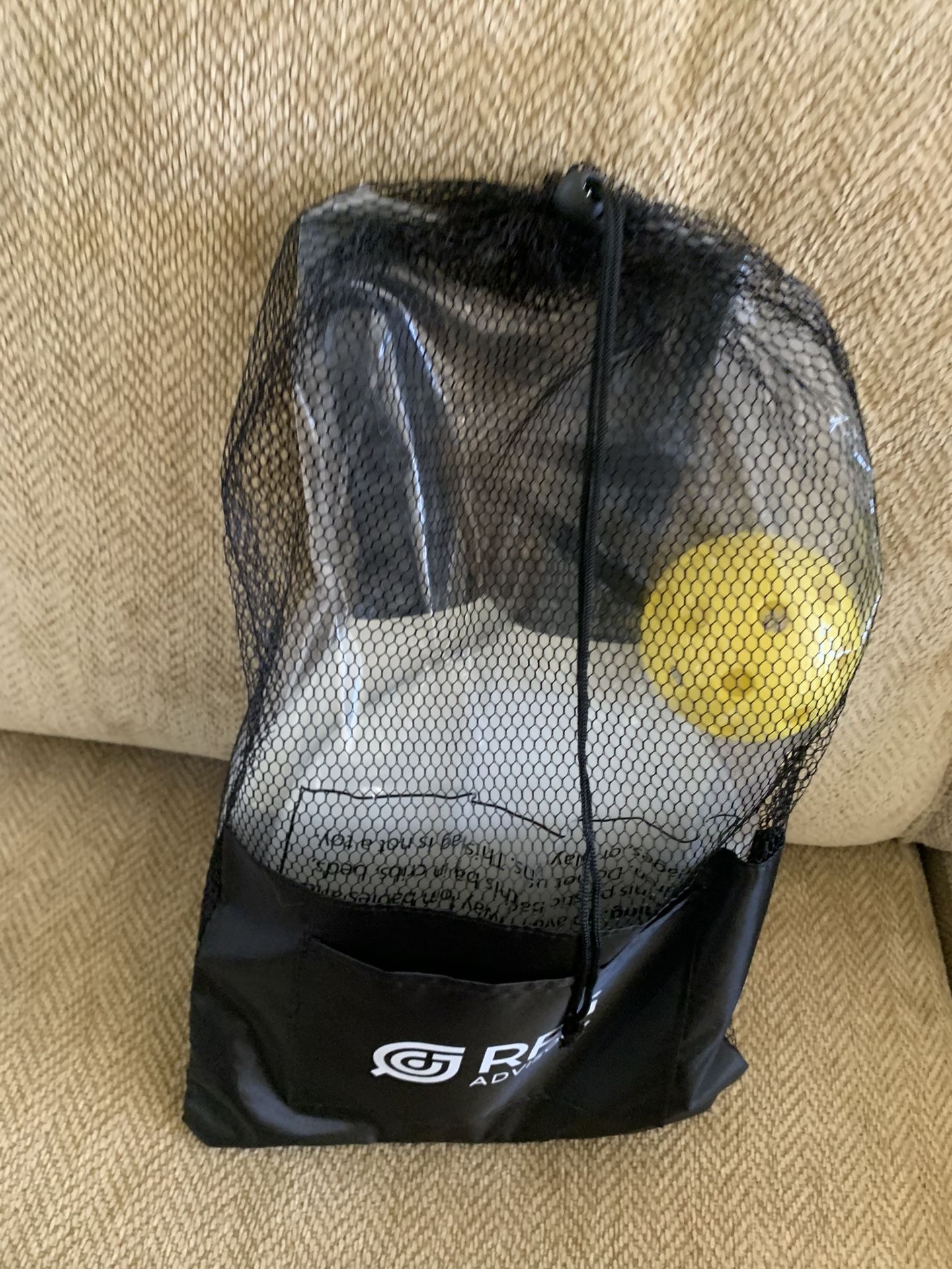 Sports - BRAND NEW - Pickleball 2 Paddle Set