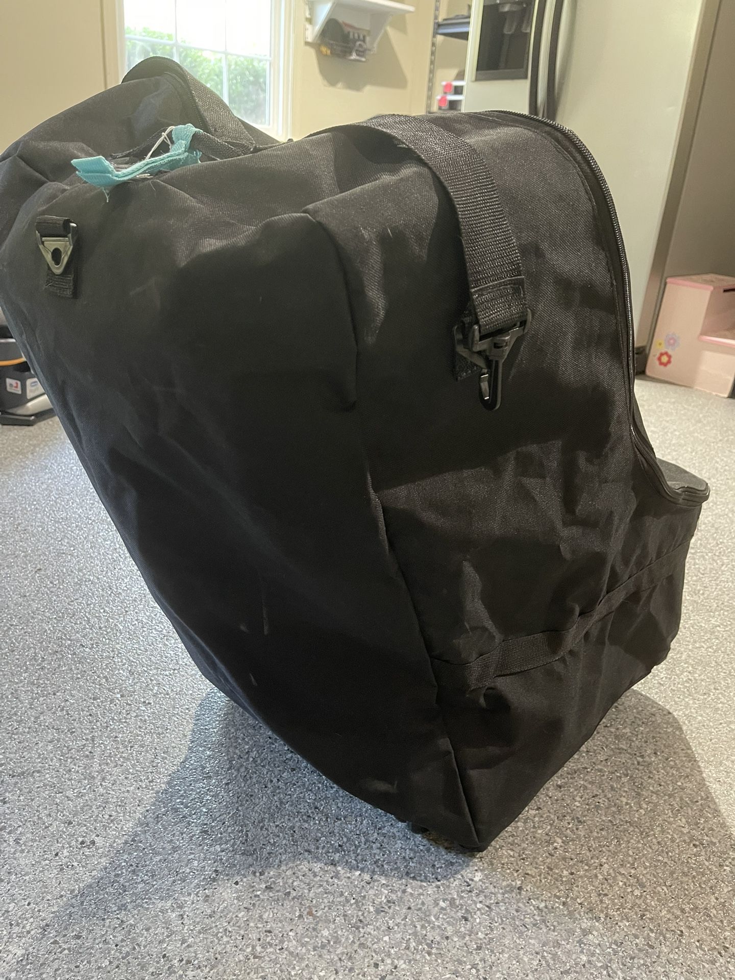 Britax Boulevard ClickTight Convertible Car Seat  & J.L. Childress car seat travel Bag  With Rollers