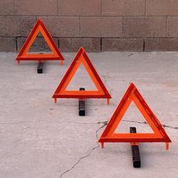 Warning Reflective Triangle Set 