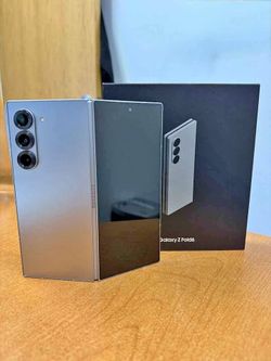 Samsung Galaxy Z Fold 6 256GB – Factory Unlocked – Excellent Condition – Under Warranty / FlexEmarket Promotional price - For Limited time
