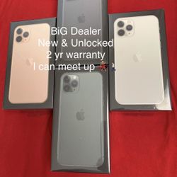 Unlocked Apple iPhone 11 Pro New $1000 Or iPhone 11 Pro Max New $1100 with 2 Years AppleCare Plus Warranty I Can Meet Up 