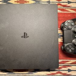 PlayStation 4 Slim 500GB + Controller + Call of Duty: Black Ops 4 