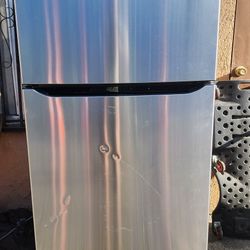 LG REFRIGERATOR 