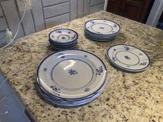 Spode Gloucester dinnerware