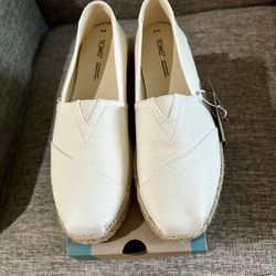 Tom’s Women’s Slip On Shoes-size 10-“New”