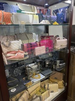 HUGE DISCOUNTS ON DESIGNER BAGS CHANEL LOUIS VUITTON WE ALSO OFFER FAST CASH FOR YOUR BAG